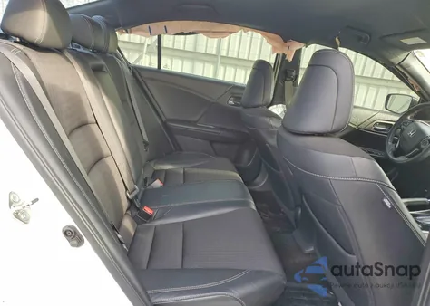 2016 Honda Accord Sport z USA, uszkodzony, nr VIN 1HGCR2F55GA176503